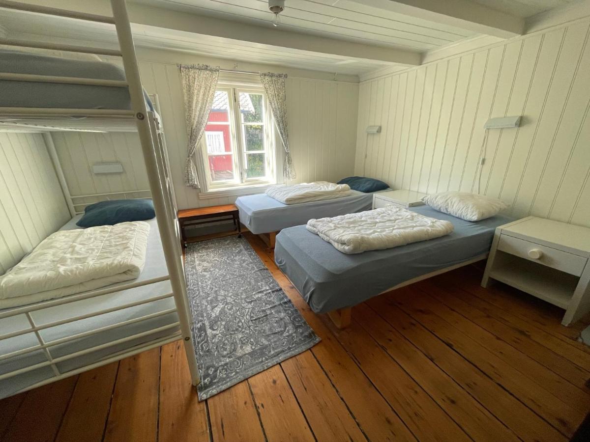 Lofoten Budget Hostel Å Exterior foto